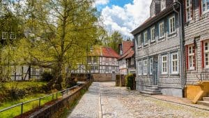 Goslar temperatur, klima og vejr året rundt