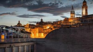Macerata temperatur, klima og vejr året rundt
