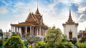 Phnom Penh temperatur, klima og vejr året rundt