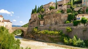 Vaison-la-Romaine temperatur, klima og vejr året rundt