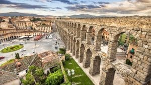 Segovia temperatur, klima og vejr året rundt