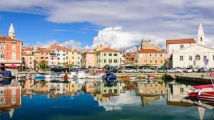 Izola temperatur, klima og vejr året rundt