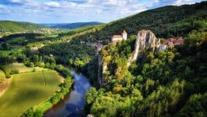 Cahors temperatur, klima og vejr året rundt