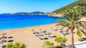 Cala Portinatx temperatur, klima og vejr året rundt