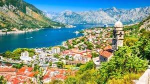 Kotor temperatur, klima og vejr året rundt