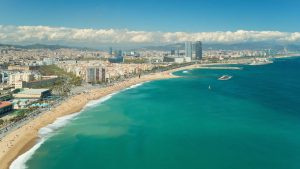 Costa Barcelona temperatur, klima og vejr året rundt