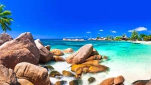 Praslin temperatur, klima og vejr året rundt