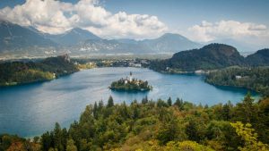 Bled temperatur, klima og vejr året rundt