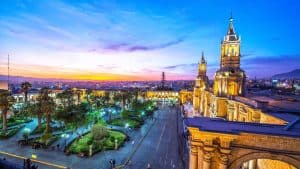 Arequipa temperatur, klima og vejr året rundt