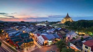 Kuching temperatur, klima og vejr året rundt