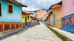 Medellín temperatur, klima og vejr året rundt