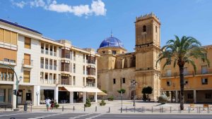 Elche temperatur, klima og vejr året rundt
